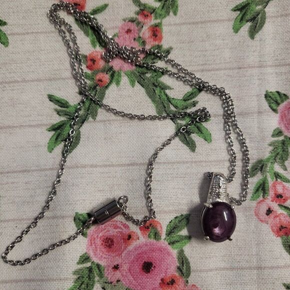 Indian Ruby Cabochon Sterling Silver Pendant Necklace - Picture 3 of 7